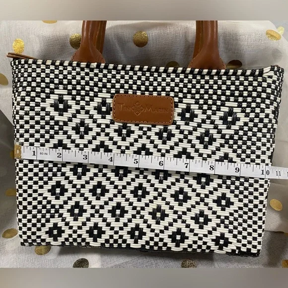 NEW PANDA SMALL WOVEN CROSSBODY BAG - TAN LEATHER - Picture 14 of 17